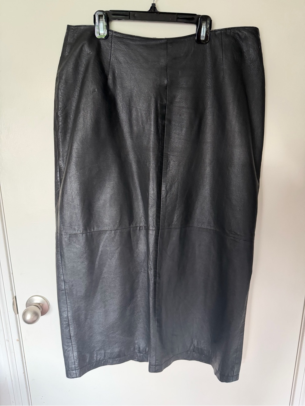 Classic Black Vintage Genuine Leather Midi Skirt